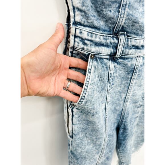 Retrofete Reyna Romper Denim Light Blue Shorts Tie Dye Acid Wash Size Small - Picture 9 of 12